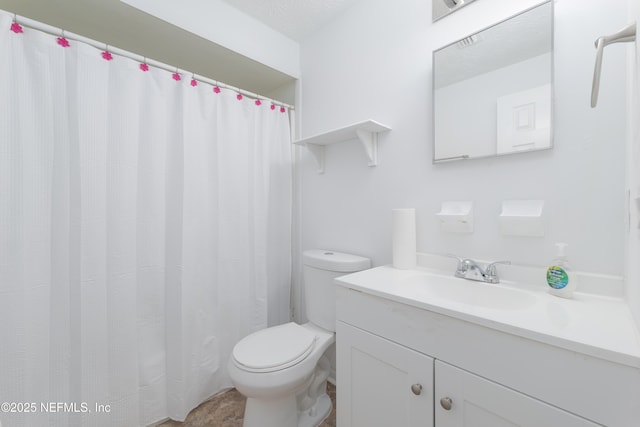 175 Evergreen Ln, Middleburg, FL 32068 - full bath with vanity and a shower with curtain