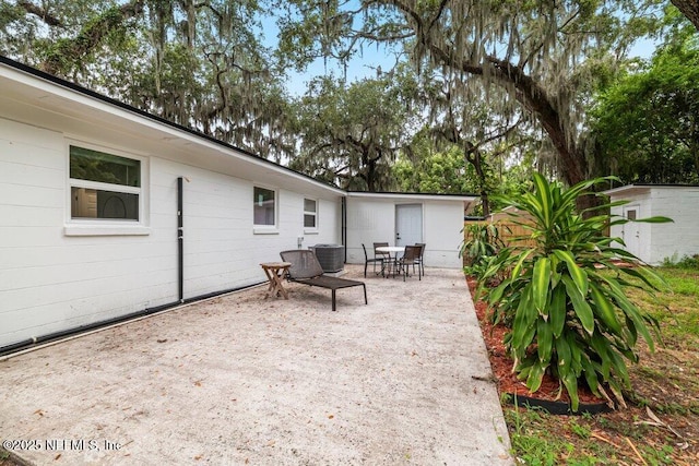 2571 Montreal St, Jacksonville, FL 32233 - view of patio featuring outdoor dining space