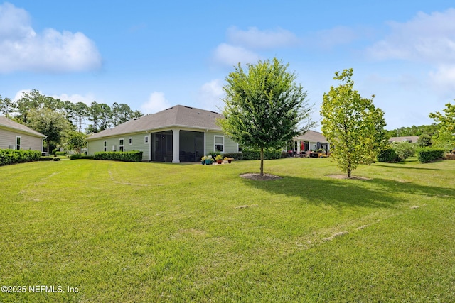 3146 Villa Vera Ct, Jacksonville, FL 32246 - view of green lawn with a sunroom