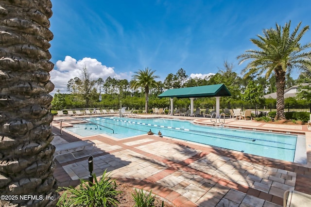 3146 Villa Vera Ct, Jacksonville, FL 32246 - community pool featuring a patio
