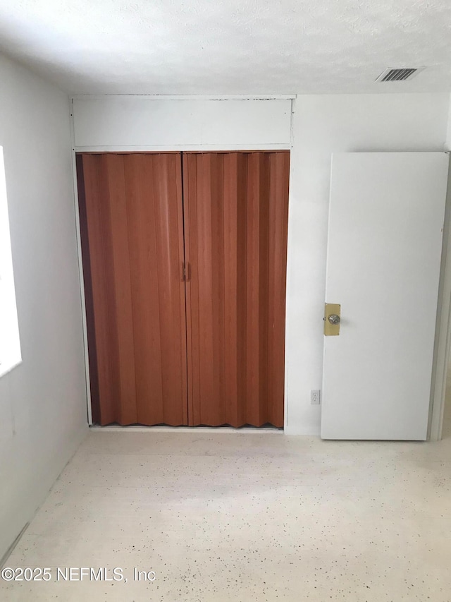 7003 Ken Knight Dr E, Jacksonville, FL 32209 - photo 9