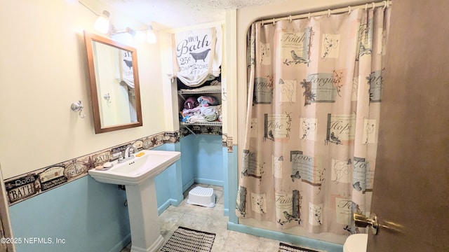 3822 County Road 220, Middleburg, FL 32068 - bathroom with a shower with curtain