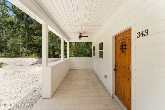 343 Tinsley Rd, Florahome, FL 32140 - porch featuring ceiling fan