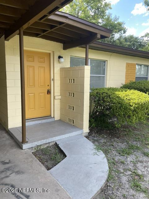 5032 Redstone Dr, Jacksonville, FL 32210 - photo 2