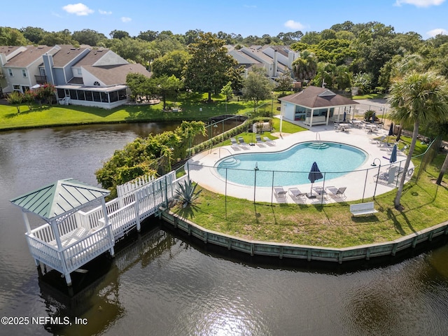 1430 Spindrift Cir E, Neptune Beach, FL 32266 - aerial perspective of suburban area with a large body of water and a pool