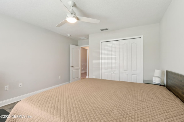 83316 Chapel Ct, Fernandina Beach, FL 32034 - unfurnished bedroom with a closet and a ceiling fan