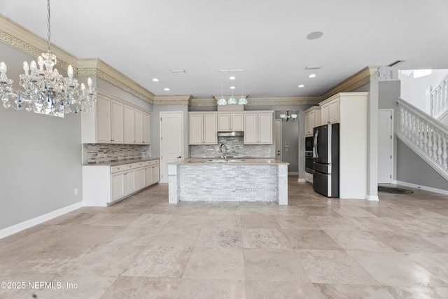 2936 Brettungar Dr, Jacksonville, FL 32246 - kitchen featuring a chandelier, black appliances, tasteful backsplash, ornamental molding, and hanging light fixtures