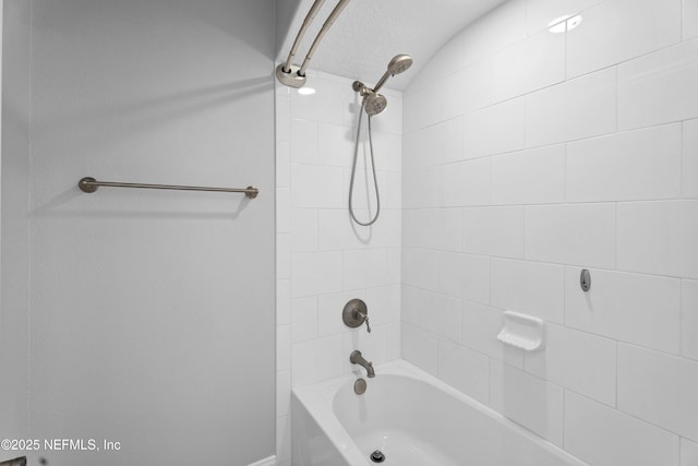 2936 Brettungar Dr, Jacksonville, FL 32246 - full bath with shower / tub combination