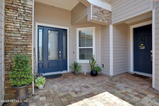 363 Latrobe Ave, Saint Augustine, FL 32095 - property entrance featuring stone siding