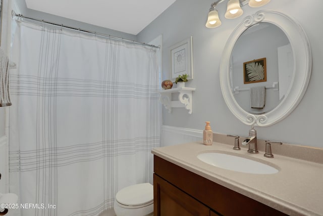 1685 Pinecrest Dr, Fleming Island, FL 32003 - bathroom with vanity and toilet