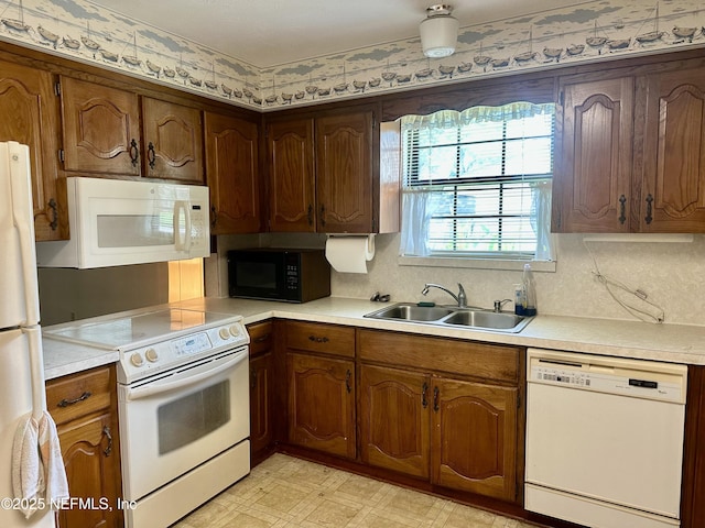 5222 Robert Scott Dr N, Jacksonville, FL 32207 - photo 2
