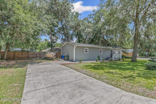 600 Lemon St, Green Cove Springs, FL 32043 - photo 3