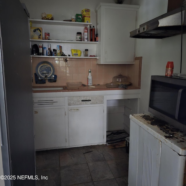 8135 Paul Jones Dr, Jacksonville, FL 32208 - photo 5