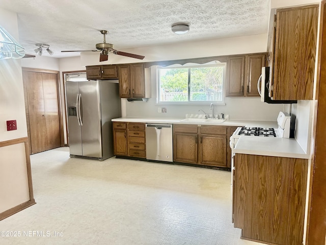 4075 Greenwillow Ln W, Jacksonville, FL 32277 - photo 13