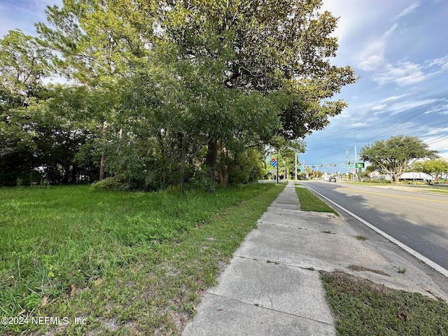 661 W Madison St, Starke, FL 32091 - photo 7