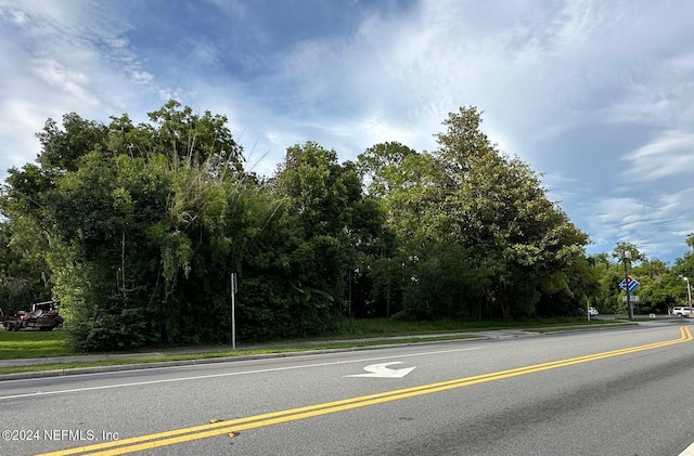 661 W Madison St, Starke, FL 32091 - photo 8