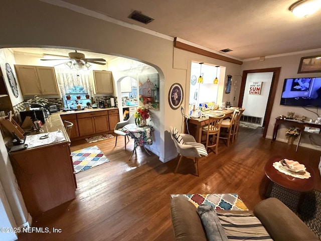 125 W Forest Park Dr, Palatka, FL 32177 - photo 4