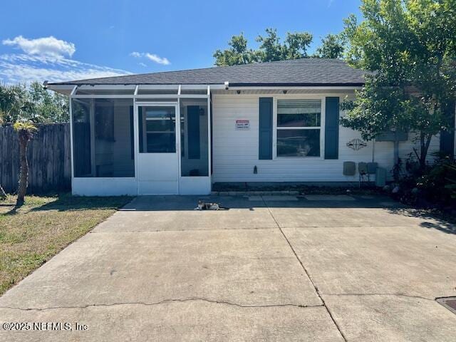 1005 Cabo Blanco Ave E, Jacksonville, FL 32233 - photo 6