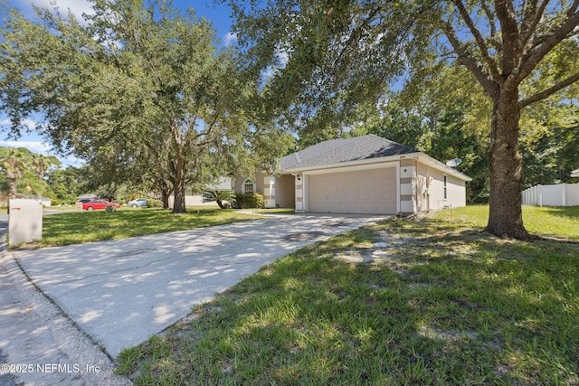 895 Heritage Lakes Dr, Jacksonville, FL 32218 - photo 1