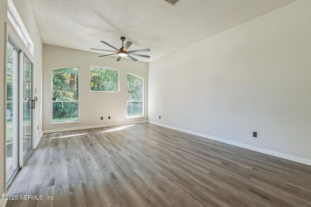 895 Heritage Lakes Dr, Jacksonville, FL 32218 - photo 14