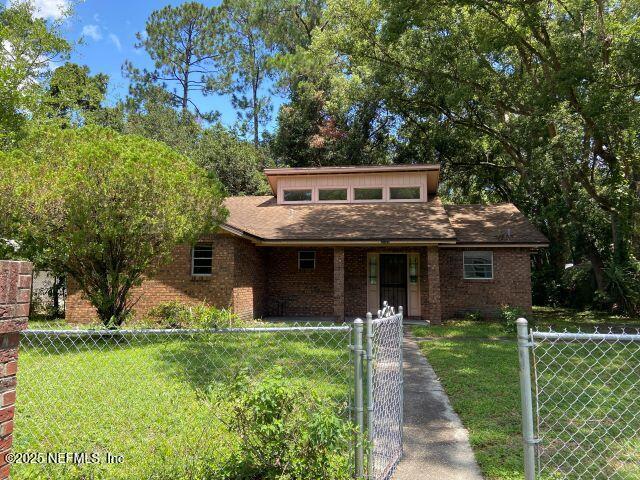2121 Sessions Ln, Jacksonville, FL 32207 - photo 1