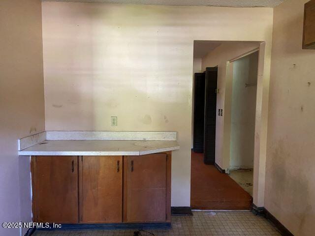 2121 Sessions Ln, Jacksonville, FL 32207 - photo 5
