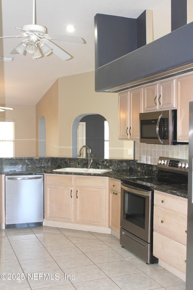 26 Fairchild Ln, Palm Coast, FL 32137 - photo 33