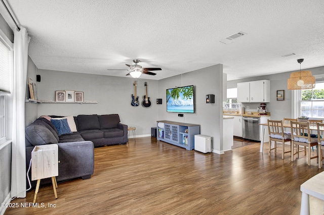 8250 Springer Ct, Jacksonville, FL 32244 - photo 5