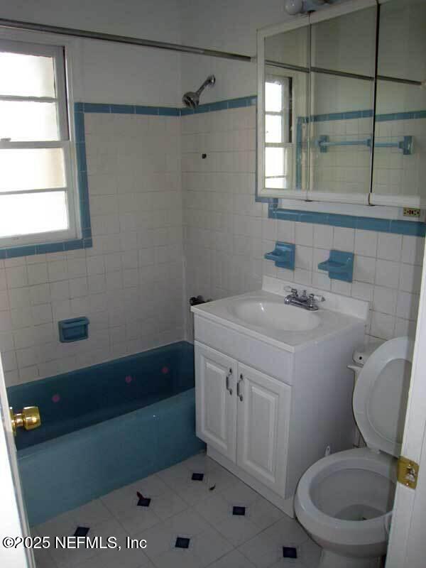 8044 Delaware Ave, Jacksonville, FL 32208 - photo 4