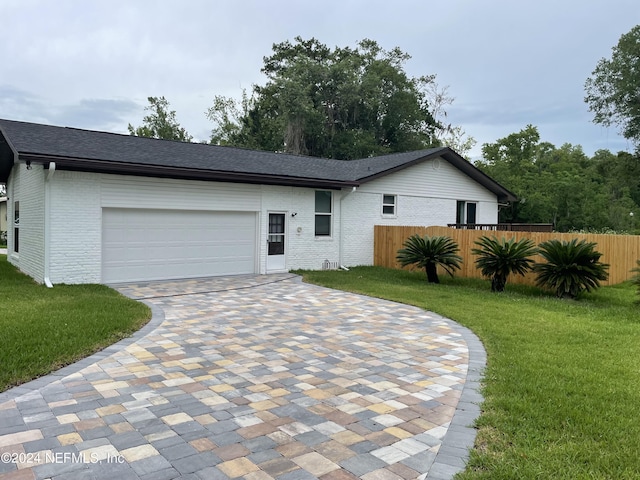 5609 Hyde Park Cir, Jacksonville, FL 32210 - photo 2