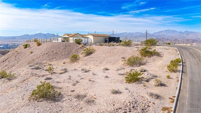 Listing photo 2 for 3050 Larkwood Ave, Bullhead City AZ 86429