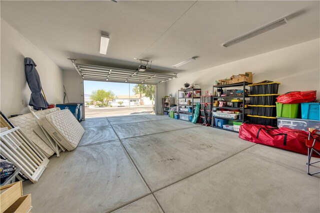 3492 Tres Alamos Dr, Bullhead City, AZ 86442 - view of garage