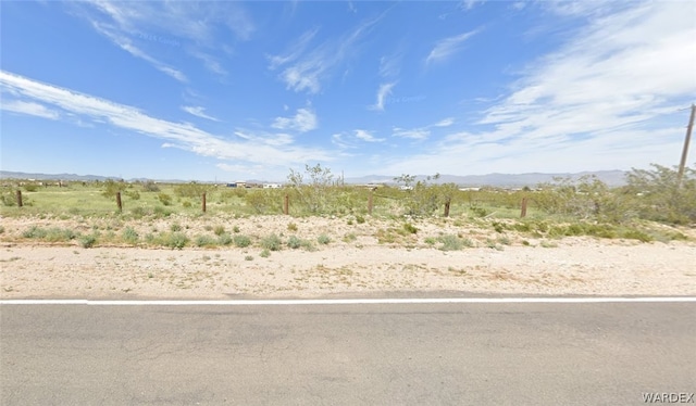 LOT8E1/2 W Shinarump Dr, Golden Valley AZ, 86413 land for sale