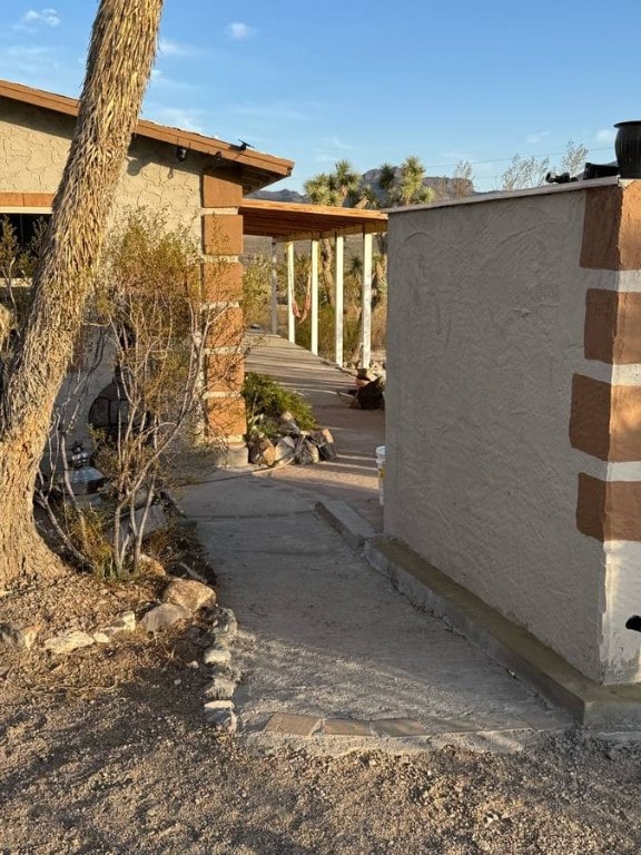 18000 Laurel Rd, Dolan Springs, AZ 86441 - view of side of property with stucco siding