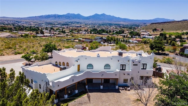 bird's eye view featuring a residential view and a mountain view