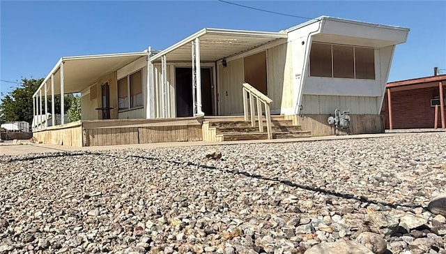 2135 3rd St, Bullhead City, AZ 86429 - view of front of home with entry steps
