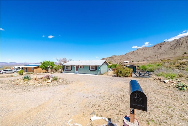 3345 W Smith Dr, Golden Valley, AZ 86413 - single story home featuring fence and a mountain view