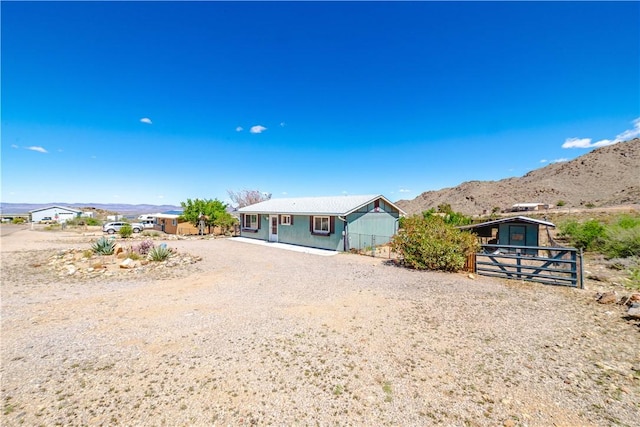3345 W Smith Dr, Golden Valley, AZ 86413 - ranch-style home featuring a mountain view and fence