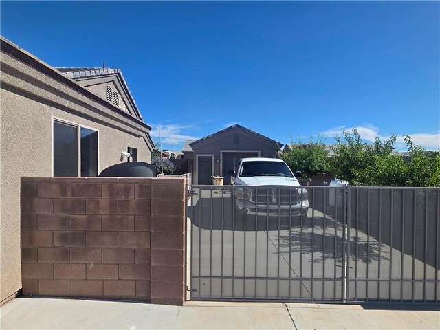 4132 Monte Silvano Ct, Kingman, AZ 86401 - view of gate