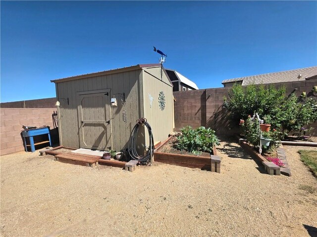 4132 Monte Silvano Ct, Kingman, AZ 86401 - view of shed featuring a fenced backyard