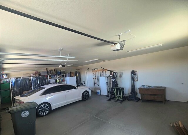 4132 Monte Silvano Ct, Kingman, AZ 86401 - garage with a garage door opener