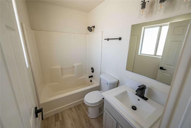 1925 E Ln Entrada Pl, Fort Mohave, AZ 86426 - full bathroom featuring wood finished floors, vanity, and shower / bathtub combination