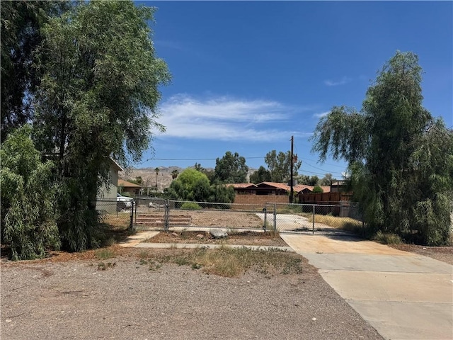 2385 Castle Rock Cir, Bullhead City, AZ 86442 - photo 1