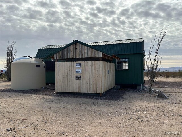 15255 S Cameron Rd, Yucca, AZ 86438