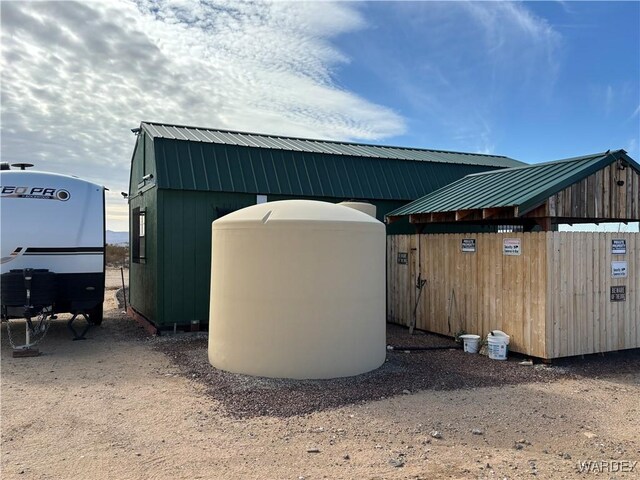 15255 S Cameron Rd, Yucca, AZ 86438