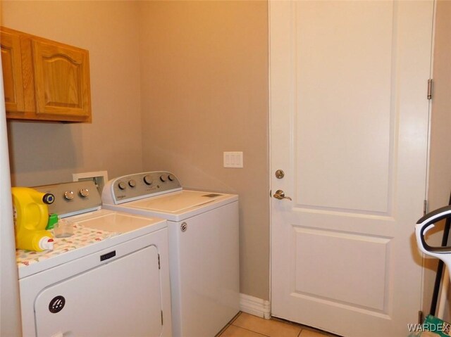 full bathroom featuring vanity, toilet, and a shower with curtain