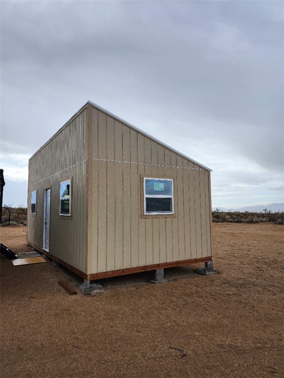 16858 S Butch Cassidy Rd, Yucca, AZ 86438 - photo 12