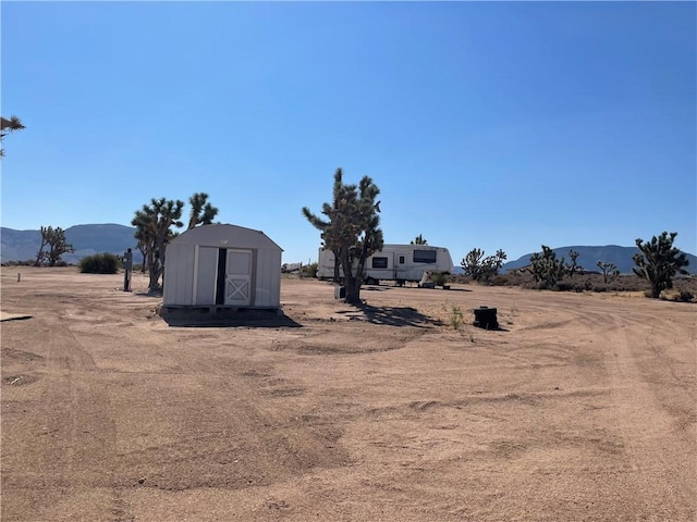 27182 N Apple Dr, Meadview, AZ 86444 - photo 5