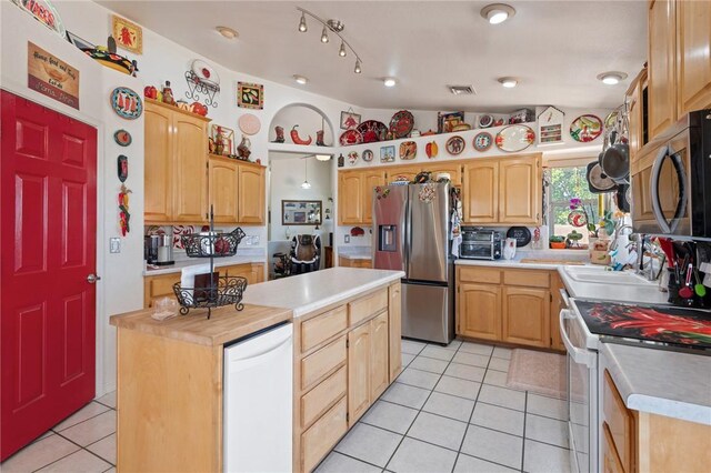 7057 E Rawhide Ct, Kingman, AZ 86401 - photo 9