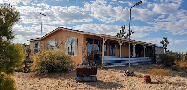 view of front of property